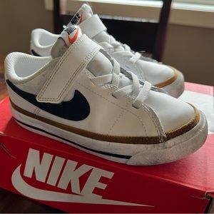 Nike Court Legacy - size 10c